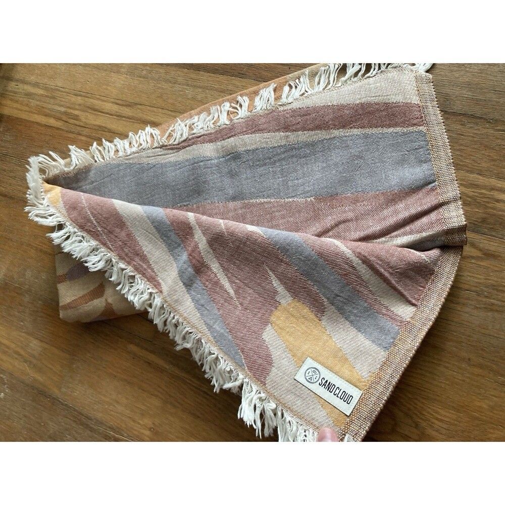 Sand Cloud Towels (2) Graphic Print Turkish 100% Cotton Beach Bath - Picture 2 of 9